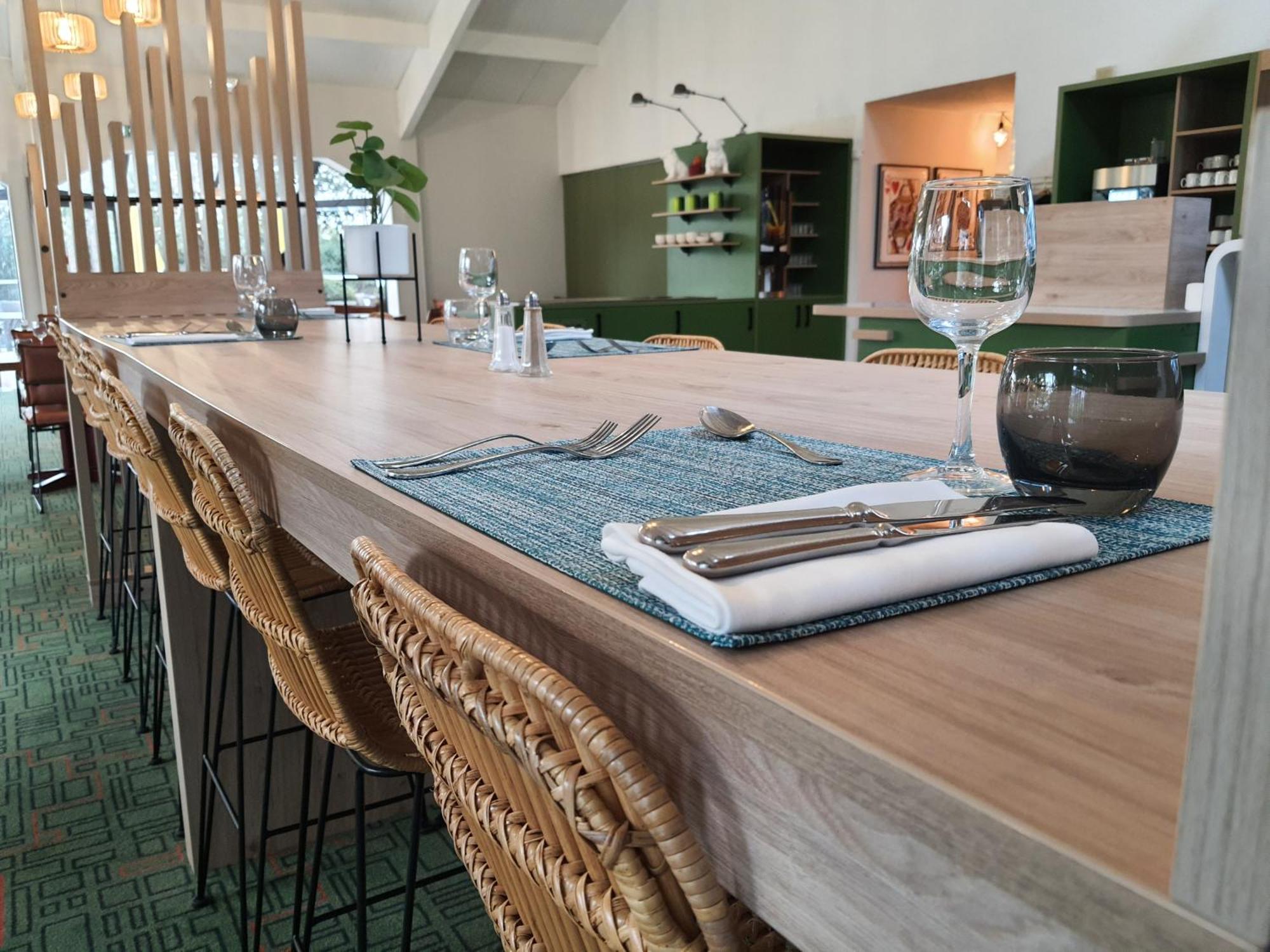Ibis Styles Lisieux Normandie מראה חיצוני תמונה