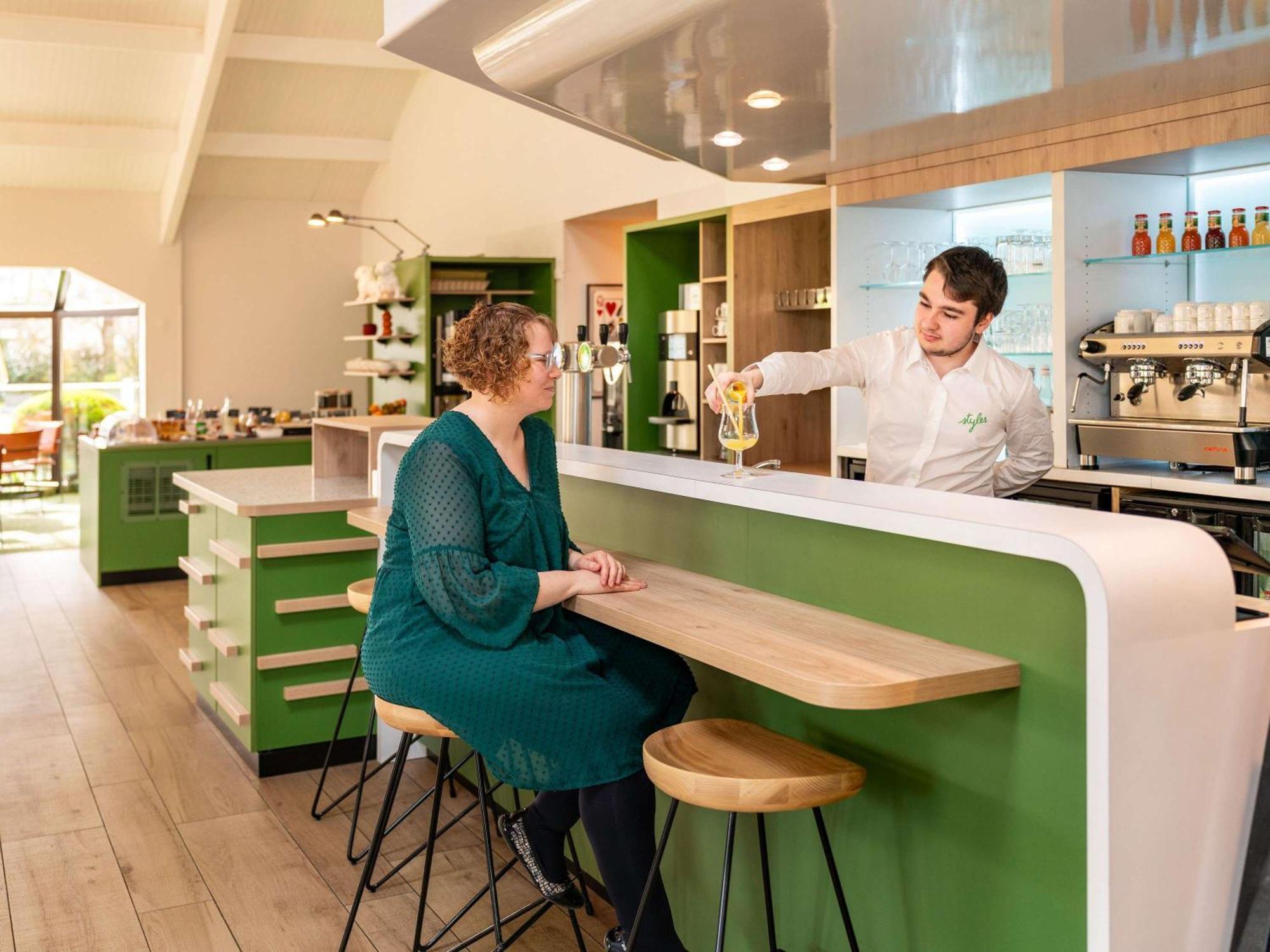 Ibis Styles Lisieux Normandie מראה חיצוני תמונה