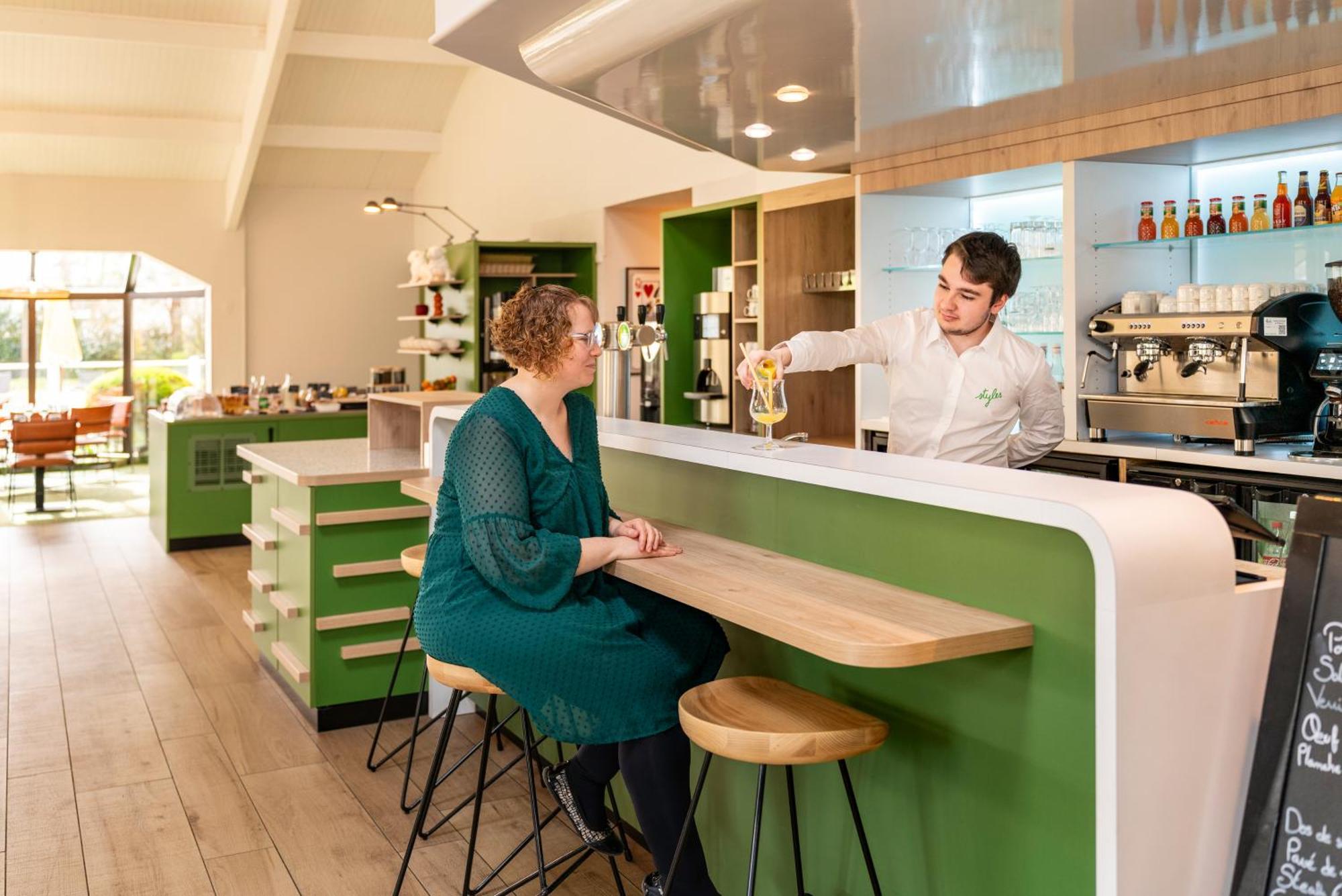Ibis Styles Lisieux Normandie מראה חיצוני תמונה